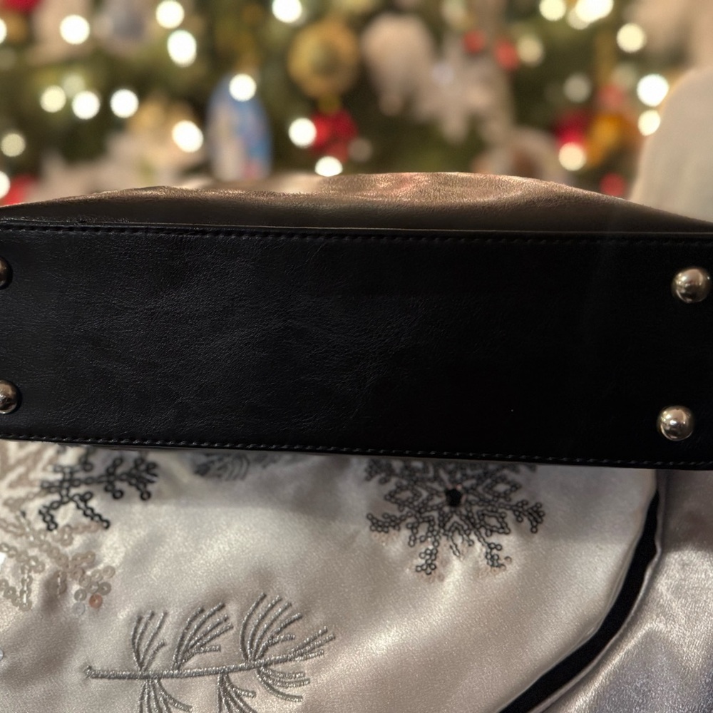 Gucci Black Leather Shoulder Bag - Picture 5 of 6